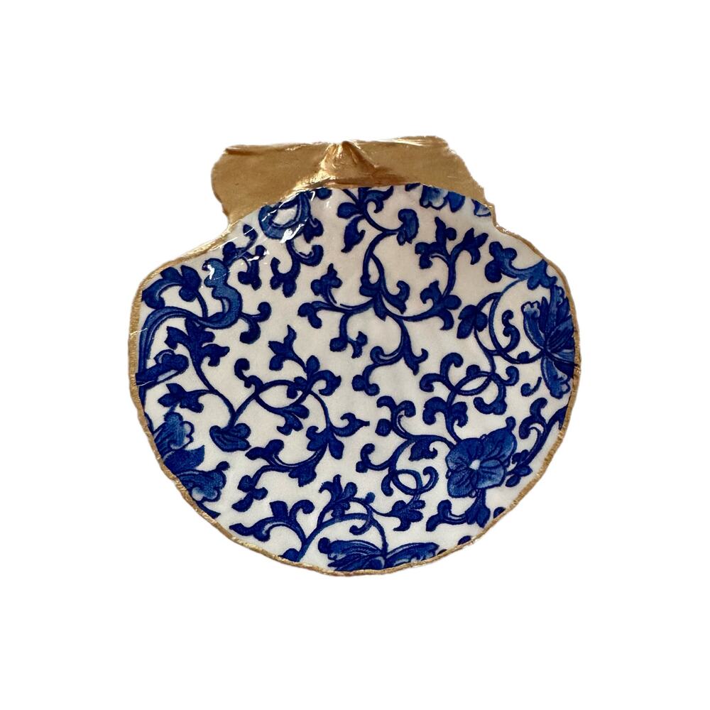 Blue White Chinoiserie Trinket Dish, Scallop Shell Ring Dish for Her - Picture 2 of 4